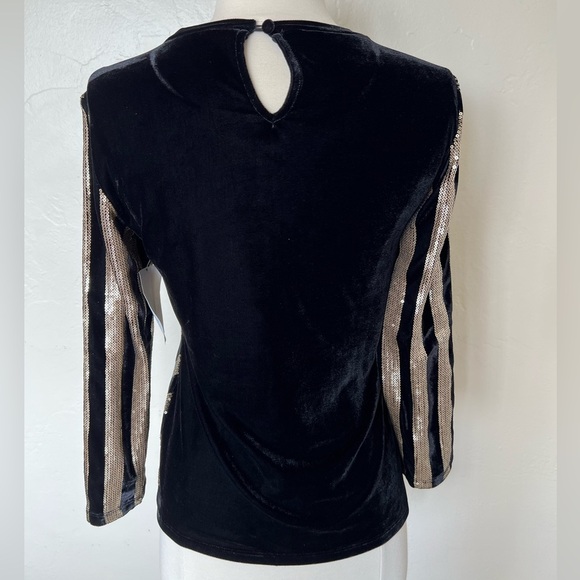 INC International Concepts Velvet Sequined Chevron Top Black and Gold - Picture 3 of 3